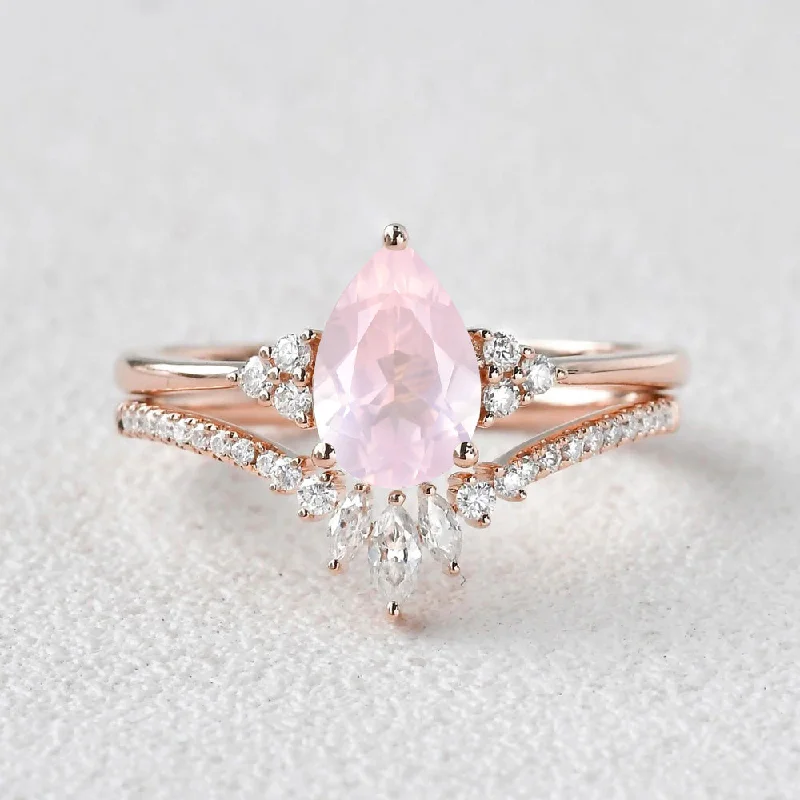 Rings featuring black diamonds for edgy finger shine -1.5ct Rose Quartz Pear Vintage Ring Set 2pcs - Celestia