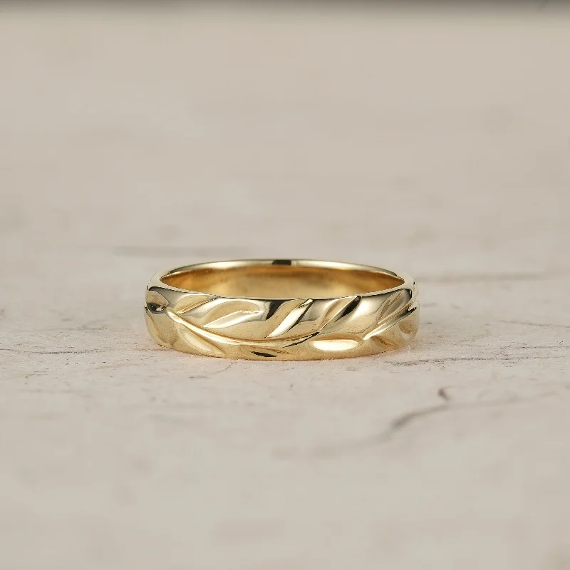 Bold rings with striking shapes for finger flair -Vintage Men's Leaf Band - Samuel