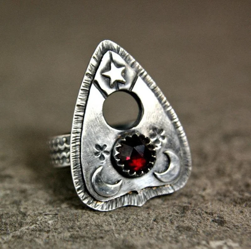 Rings inspired by stars with gemstone finger shine -Wholesale Vintage Star Moon Ruby Creative Ring