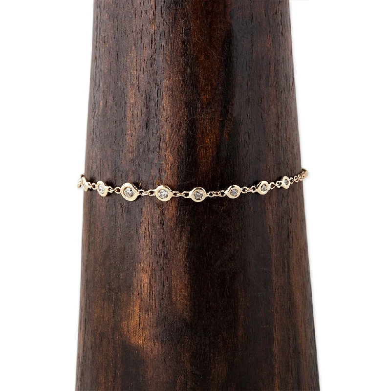 Tennis-style bracelets with sparkling diamonds for a luxurious, glamorous look -11 GRADUATED DIAMOND EMILY BRACELET