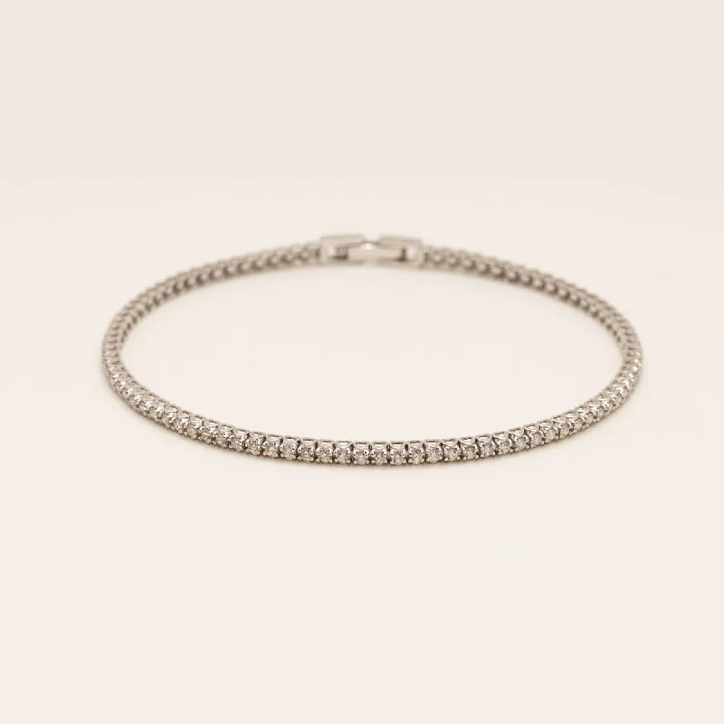 Simple link bracelets with clean lines and a classic design for any occasion -Diamond Tennis Bracelet in 14kt White Gold (3/4ct tw)